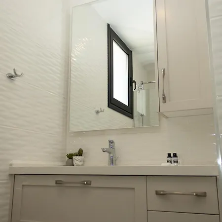 Modern And Luxurious In A Prime * Kyrenia (Northern Cyprus)