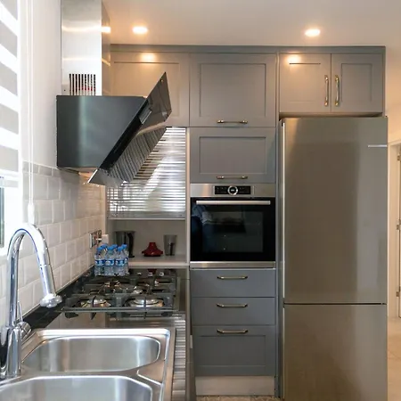 Modern And Luxurious In A Prime * Girne